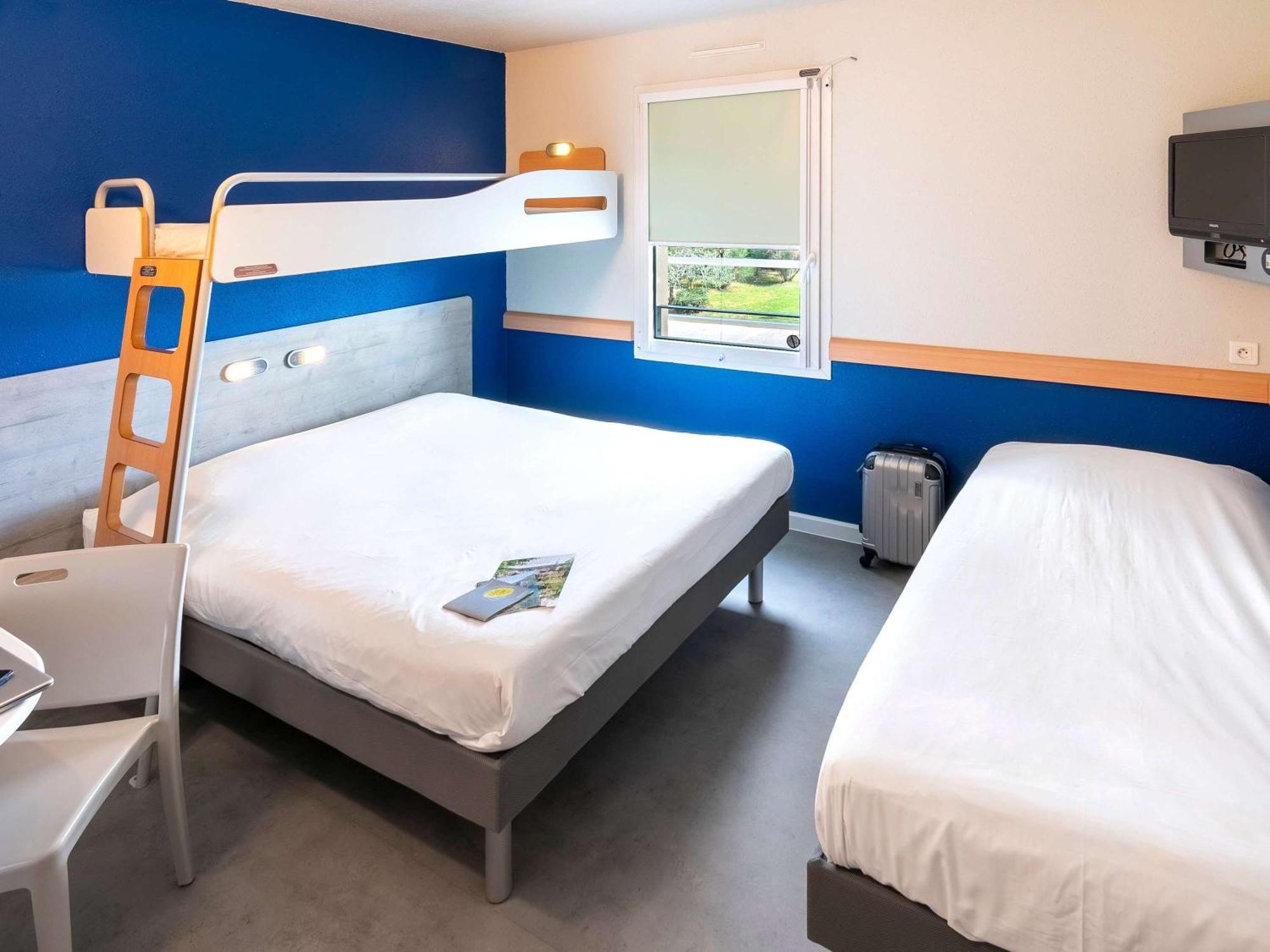 Ibis Budget Saint-Maximin Exterior photo