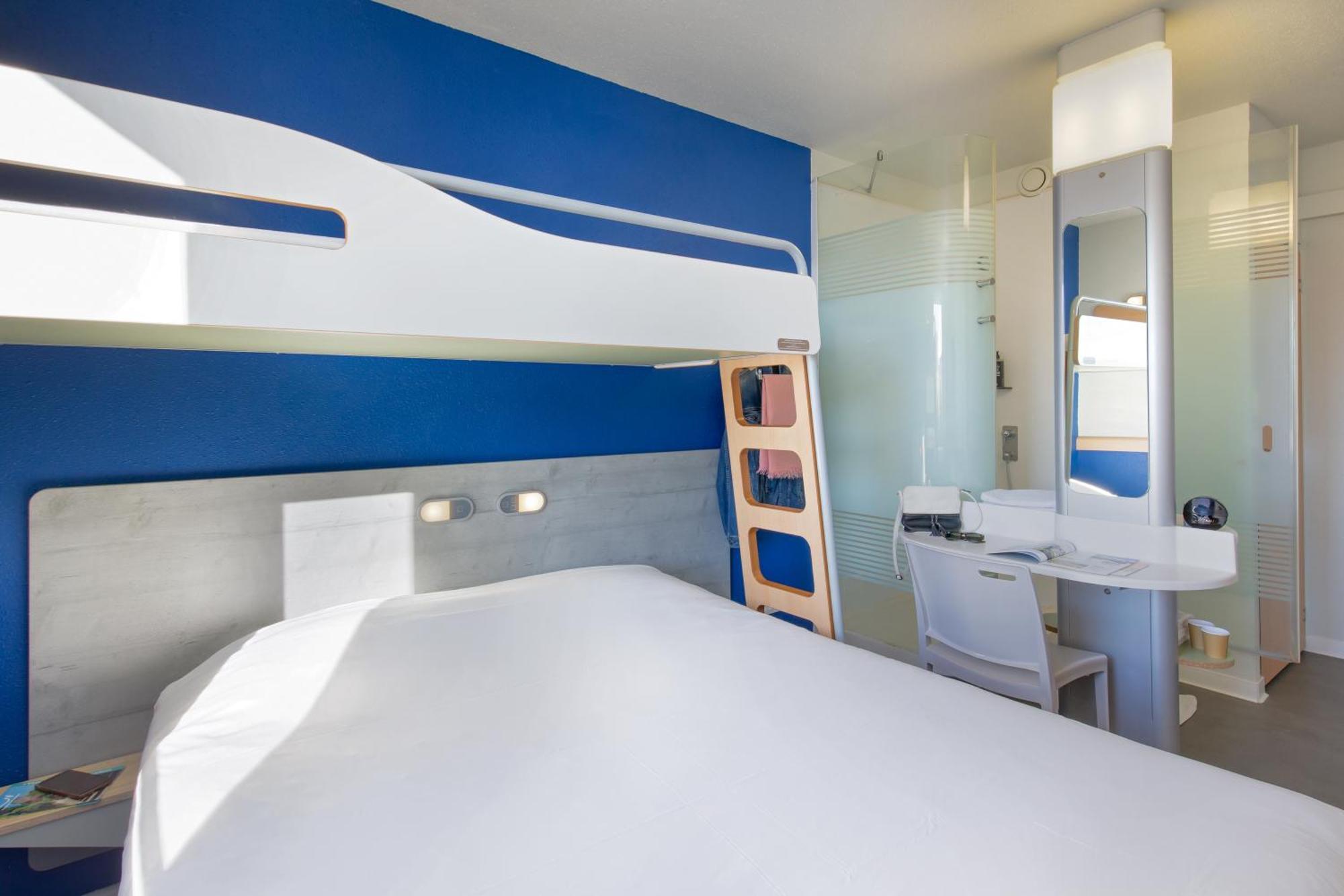 Ibis Budget Saint-Maximin Exterior photo